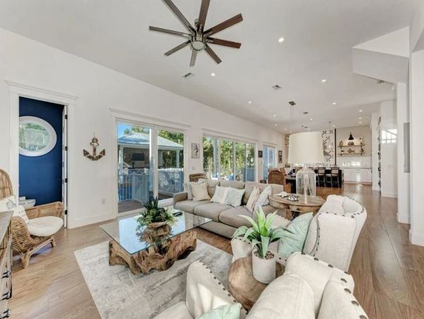 Holmes Beach Luxury Vacation Rental Anna Maria Island Home with Private Pool