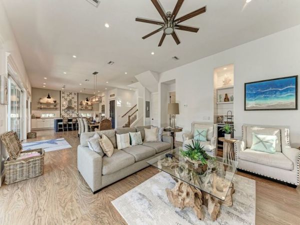 Holmes Beach Luxury Vacation Rental Anna Maria Island Home with Private Pool