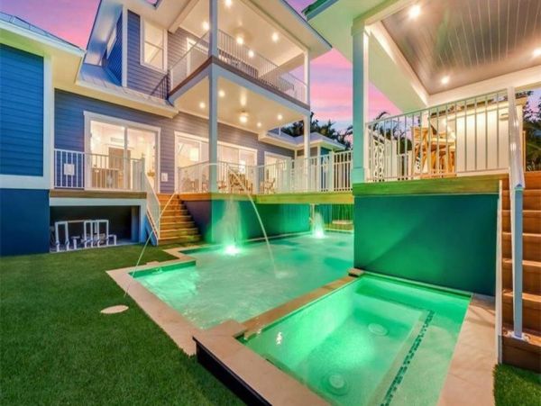Holmes Beach Luxury Vacation Rental Anna Maria Island Home with Private Pool