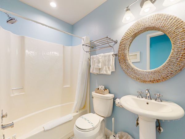 Anna Maria Island Vacation Rental - Luxury Waterfront Home with Pool & Spa