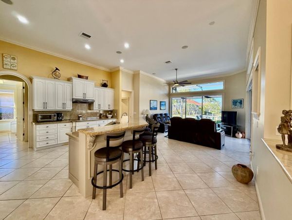 Marco Island Vacation Rental - Walk to Beach Waterfront Home
