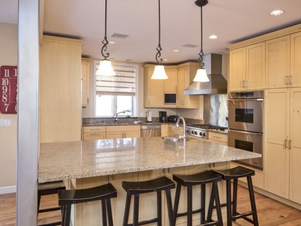 Vail Vacation Home - Drive to Slopes - Sleeps 12