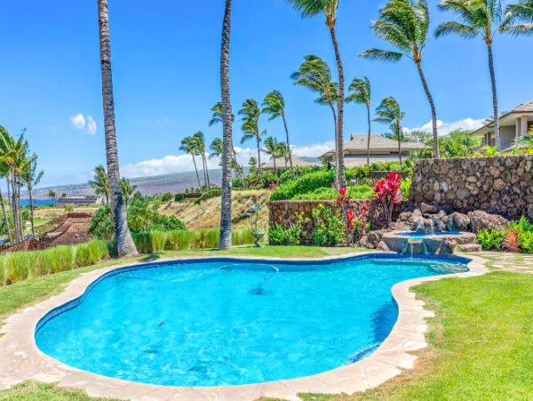 Big Island Luxurious 4-Bedroom Villa with Ocean Views & Pool BEACH CLUB ACCESS