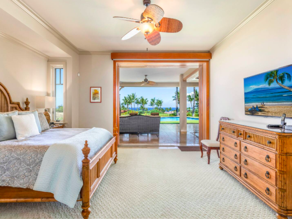 Big Island Luxurious 4-Bedroom Villa with Ocean Views & Pool BEACH CLUB ACCESS