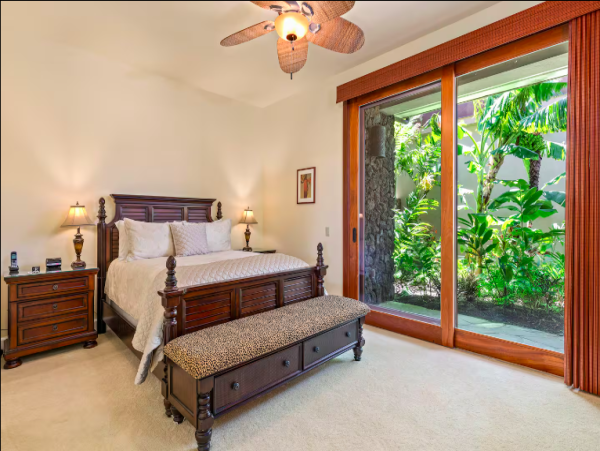 Big Island Luxurious 4-Bedroom Villa with Ocean Views & Pool BEACH CLUB ACCESS