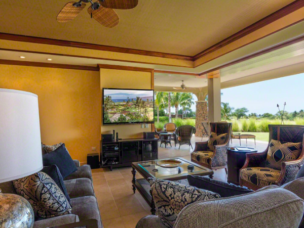 Big Island Luxurious 4-Bedroom Villa with Ocean Views & Pool BEACH CLUB ACCESS