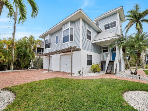 Naples Florida Vacation Rentals Gulf Coast Home with Pool & Gulf Access