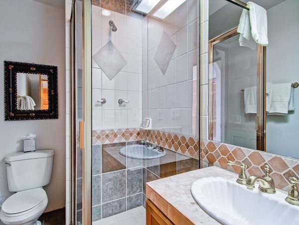 Five Bedroom Vatation Home with Amazing Mountain Views in Vail