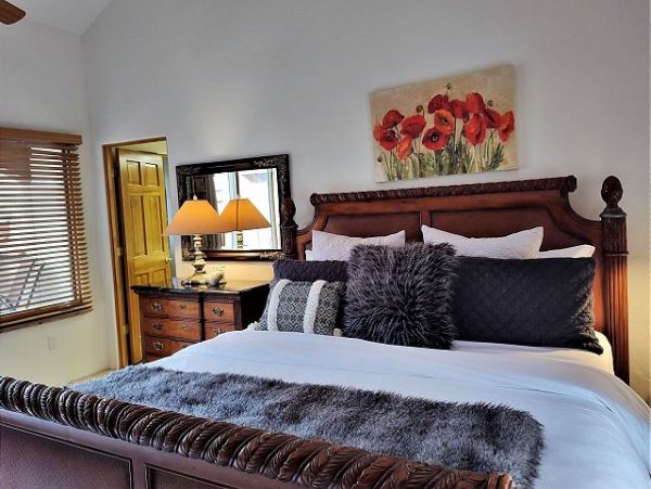 Five Bedroom Vatation Home with Amazing Mountain Views in Vail