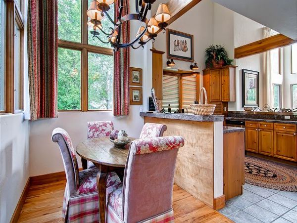 Five Bedroom Vatation Home with Amazing Mountain Views in Vail