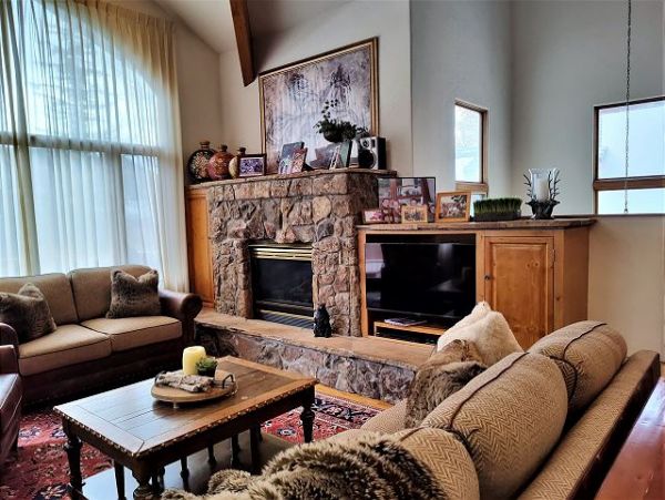 Five Bedroom Vatation Home with Amazing Mountain Views in Vail