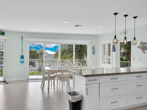Duplex Sleeps 14 with Private Pool and Dock
