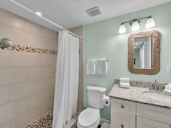 Duplex Sleeps 14 with Private Pool and Dock
