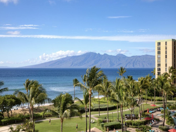 Fifth Floor Luxury Vacation Rental with Full Ocean Views
