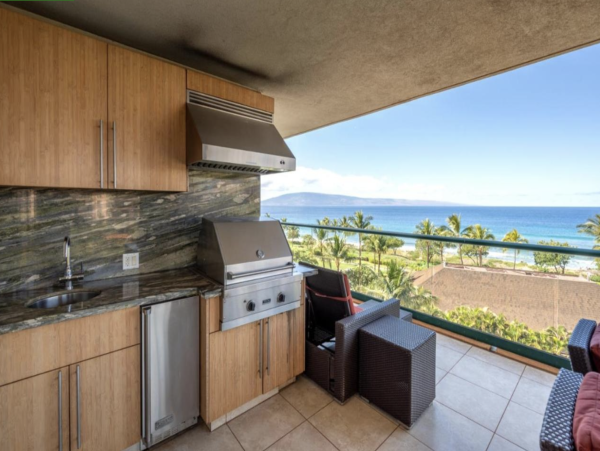Fifth Floor Luxury Vacation Rental with Full Ocean Views
