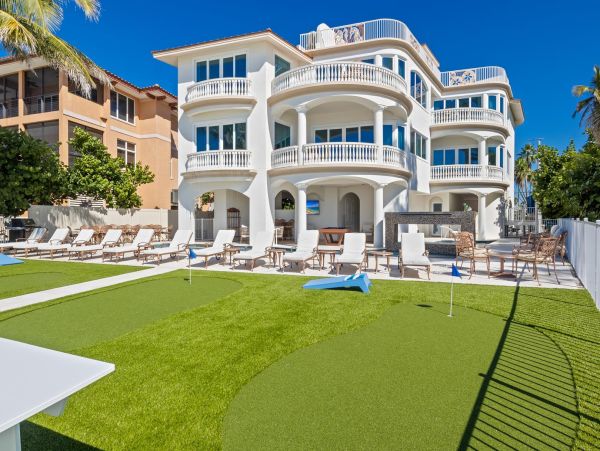 Anna Maria Island Beachfront Vacation Rental - Nine Bedroom Luxury Gulf Coast Home