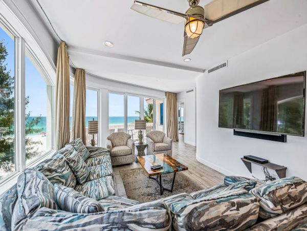 Anna Maria Island Beachfront Vacation Rental - Nine Bedroom Luxury Gulf Coast Home