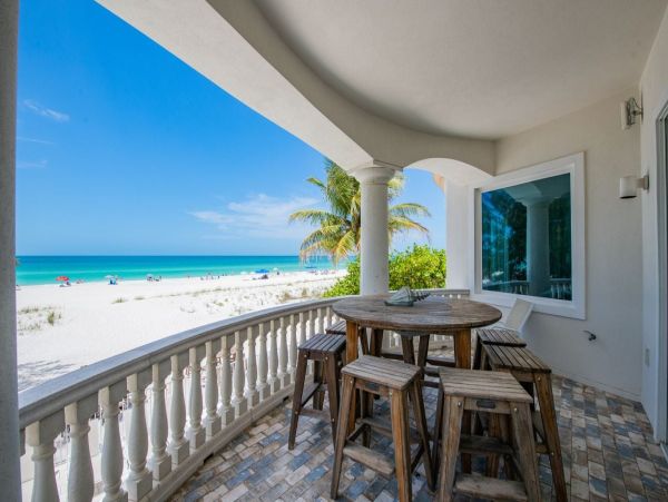Anna Maria Island Beachfront Vacation Rental - Nine Bedroom Luxury Gulf Coast Home