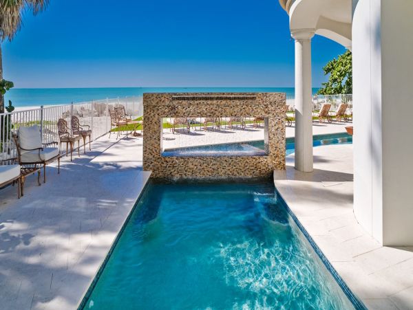 Anna Maria Island Beachfront Vacation Rental - Nine Bedroom Luxury Gulf Coast Home