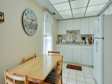 Kitchen with Table Kitchen with Table
