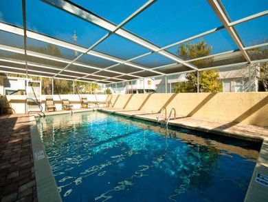 Large Caged Pool Large Caged Pool