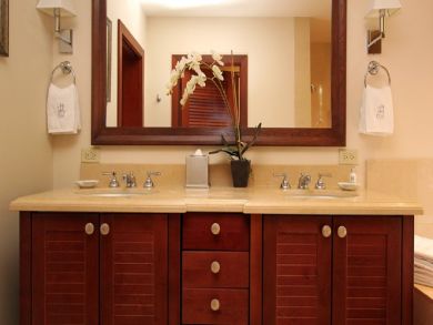 Spacious Bathroom