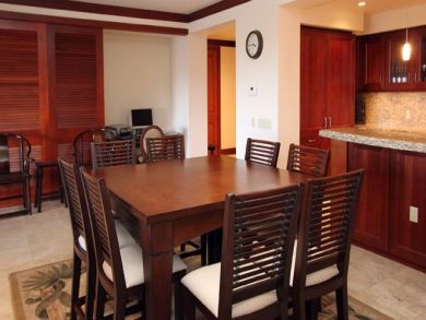 Dining Table Seats 6