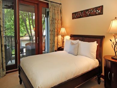 Bedroom with Doors to Balcony