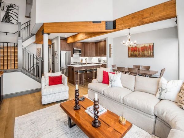 Luxury Five Bedroom Beaver Creek Vacation Condo Ski in Ski Out
