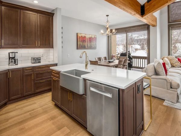 Luxury Five Bedroom Beaver Creek Vacation Condo Ski in Ski Out