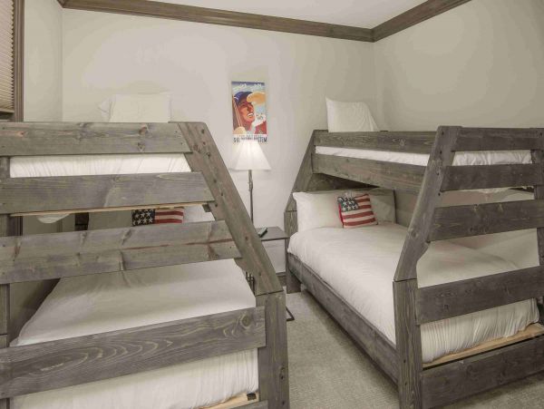 Luxury Five Bedroom Beaver Creek Vacation Condo Ski in Ski Out