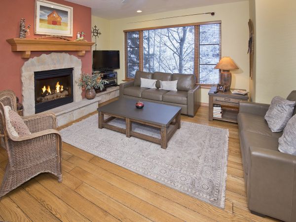 Arrowhead  Village Beaver Creek 2 bedroom Condo Rental