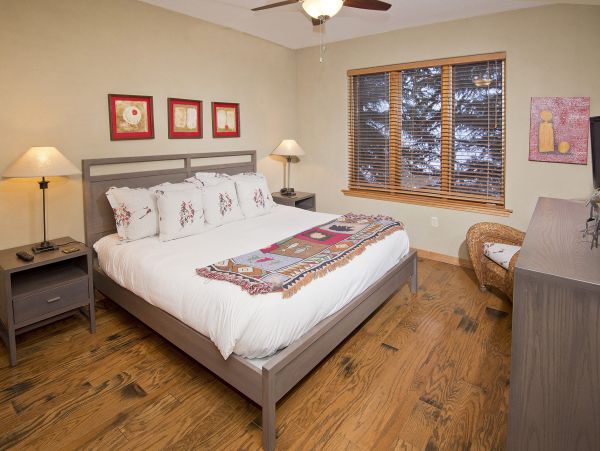 Arrowhead  Village Beaver Creek 2 bedroom Condo Rental