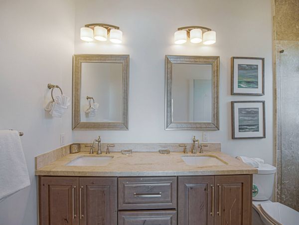 Anna Maria Island Beachfront 7 Bedroom Luxury Vacation Pool Home