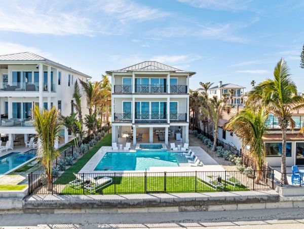 Anna Maria Luxury 7 Bedroom Rental Private Beach