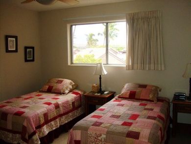 Guest Bedroom with Two Twin beds