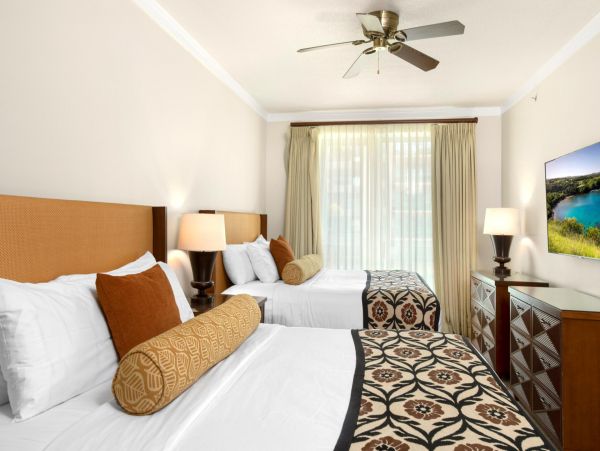 Luxury Two Bedroom Two Bath Sleeps EIGHT Guests Ocean View