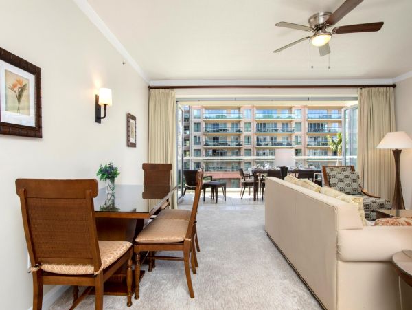 Luxury Two Bedroom Two Bath Sleeps EIGHT Guests Ocean View