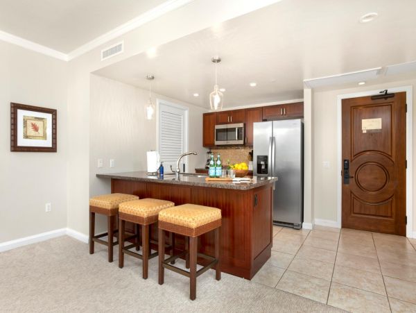 Luxury Two Bedroom Two Bath Sleeps EIGHT Guests Ocean View