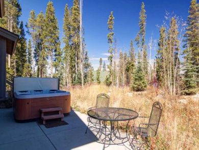 Outdoor Table & Chairs 