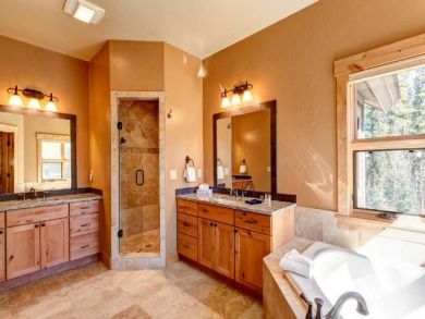 Spacious Bathroom