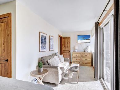 Large Bedroom
