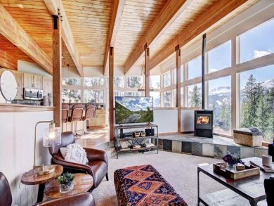 Spacious Living Area