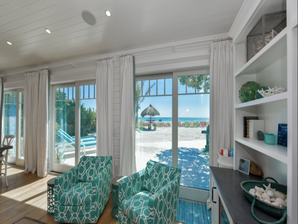Stunning 7Bedroom Estate on the Beach with Private Pool