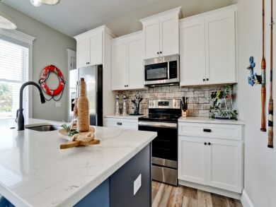 Anna Maria 2 Bedroom Vacation Home with Private Heated Pool