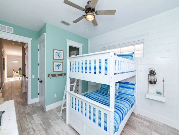 Brand New Vacation Home - Two Bedrooms Sleeps 6 Guests