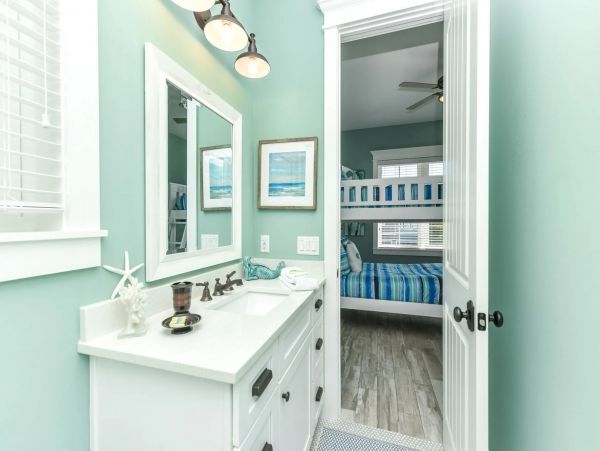 Brand New Vacation Home - Two Bedrooms Sleeps 6 Guests