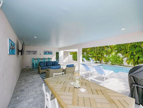 Brand New Vacation Home - Two Bedrooms Sleeps 6 Guests