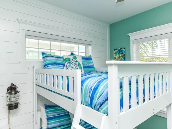 Brand New Vacation Home - Two Bedrooms Sleeps 6 Guests