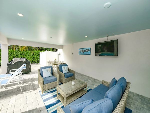 Brand New Vacation Home - Two Bedrooms Sleeps 6 Guests